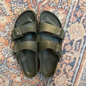 Birkenstock Arizona Eva Sandals, Size 39/8-8.5 medium, Khaki, Brand new!